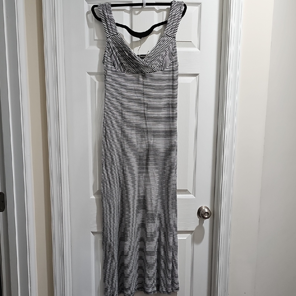 INC International Concepts Black and White Sleeveless Sheath Maxi Dress